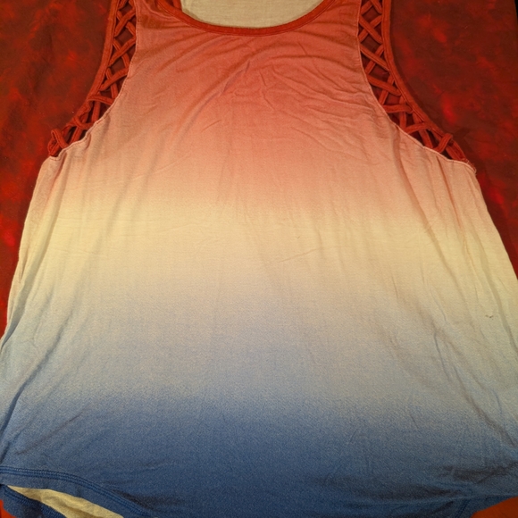 SO Tops - Gradient Sleeveless Top